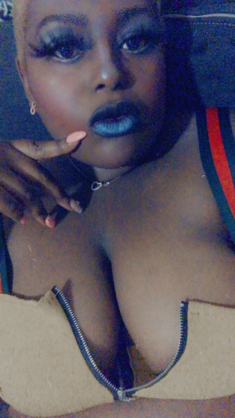 Nacktes geleaktes OnlyFans-Foto von Goddessautum