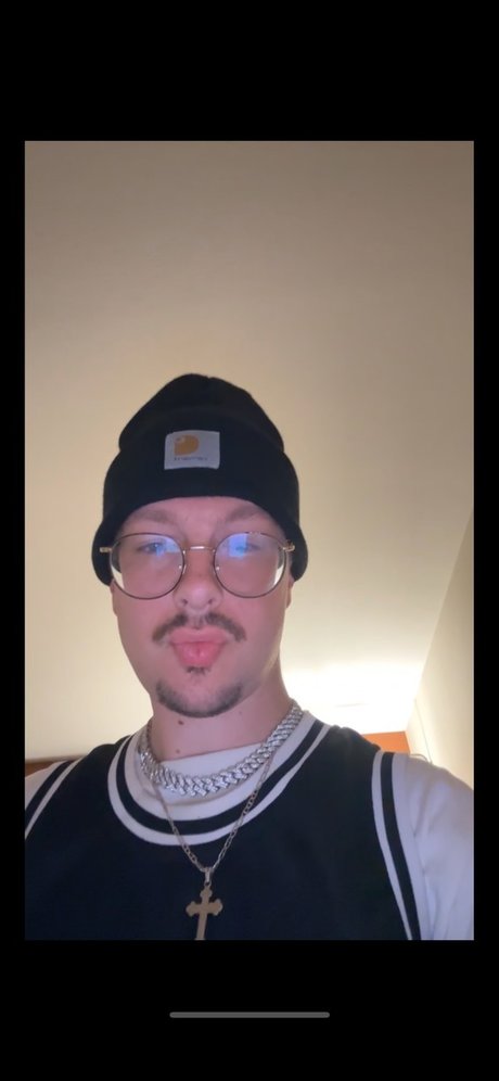 Nacktes geleaktes OnlyFans-Foto von Mitchell