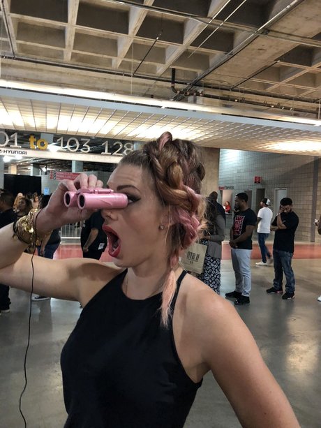 Nacktes geleaktes OnlyFans-Foto von Miss Yoga