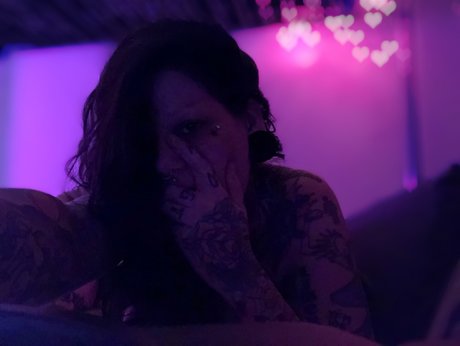 Nacktes geleaktes OnlyFans-Foto von Miss Sinner