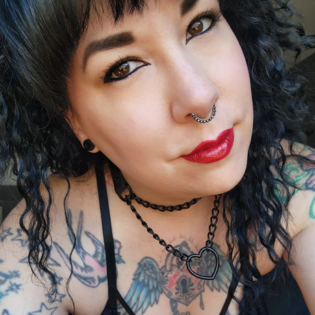Nacktes geleaktes OnlyFans-Foto von Miss Remi