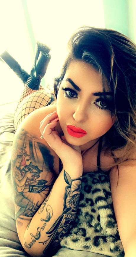 Nacktes geleaktes OnlyFans-Foto von Lola 
