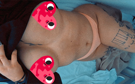 Nacktes geleaktes OnlyFans-Foto von T