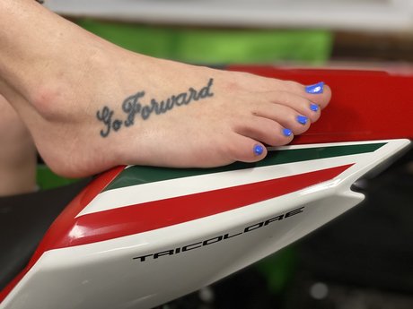 Nacktes geleaktes OnlyFans-Foto von Miss Duc Doc