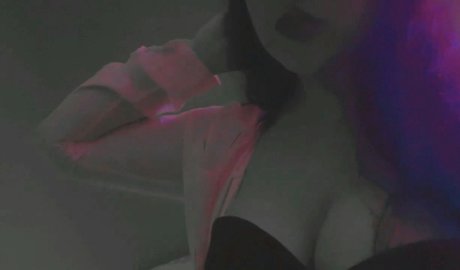 Nacktes geleaktes OnlyFans-Foto von Missandeigurl