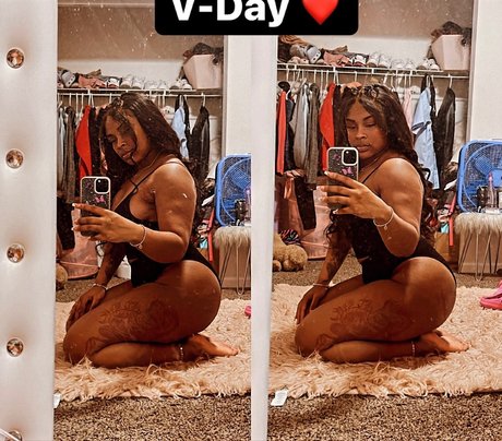 Nacktes geleaktes OnlyFans-Foto von Nalani Dior