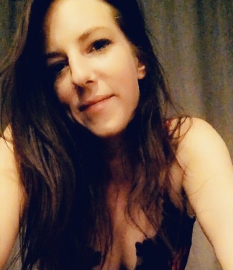 Nacktes geleaktes OnlyFans-Foto von Nadia Sharov