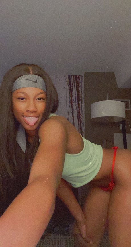 Nacktes geleaktes OnlyFans-Foto von Come Playy