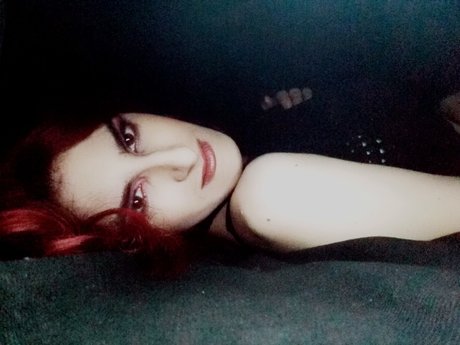 Nacktes geleaktes OnlyFans-Foto von Mysteriousdarkness