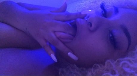 Nacktes geleaktes OnlyFans-Foto von Here To Make A Sticky Mess