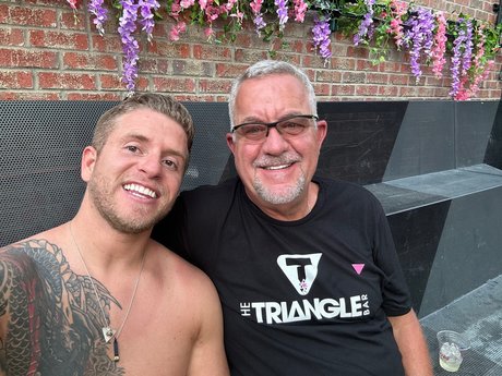 Nacktes geleaktes OnlyFans-Foto von Daddy Ampamp Younger Husband