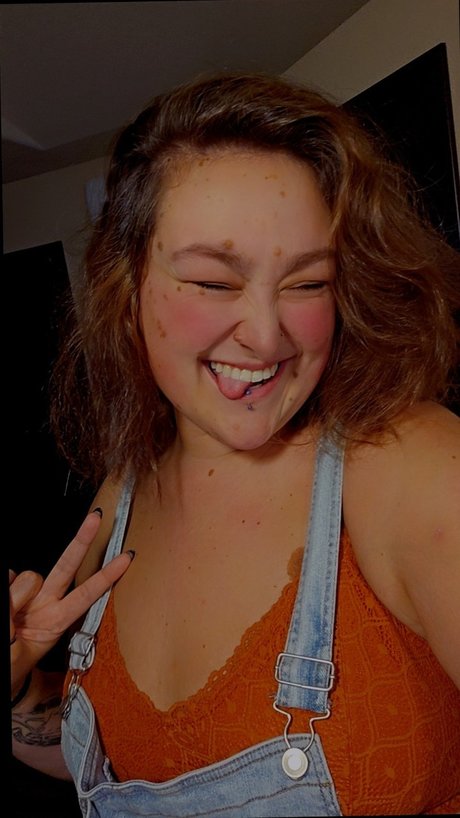 Nacktes geleaktes OnlyFans-Foto von Mae