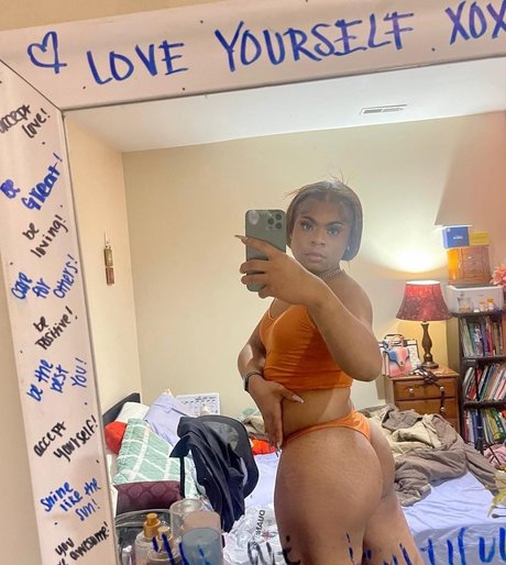 Nacktes geleaktes OnlyFans-Foto von Lady Lo