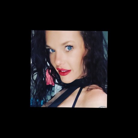 Nacktes geleaktes OnlyFans-Foto von Mrs Salty