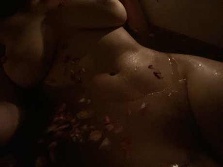 Nacktes geleaktes OnlyFans-Foto von Mousey
