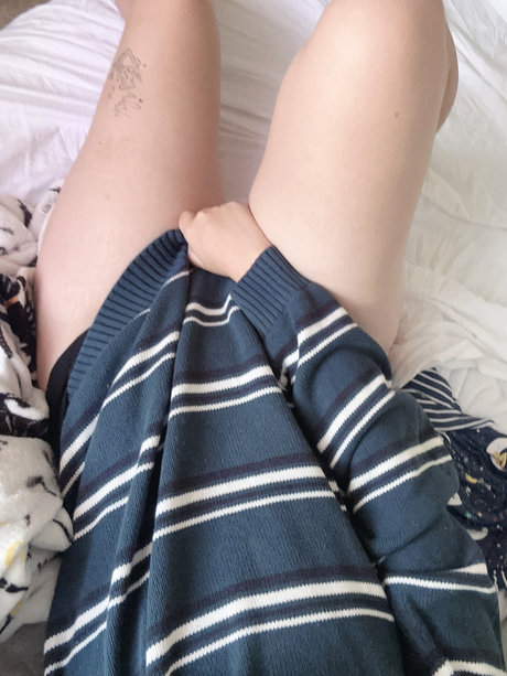 Nacktes geleaktes OnlyFans-Foto von August