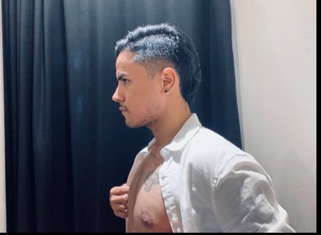 Nacktes geleaktes OnlyFans-Foto von Mostil
