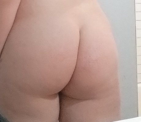 Nacktes geleaktes OnlyFans-Foto von Rainbow Cute