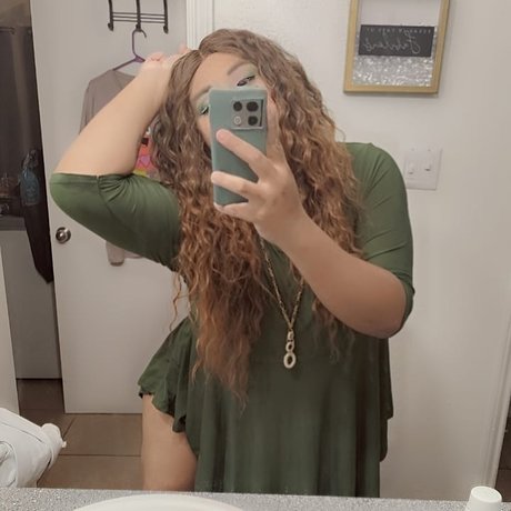 Nacktes geleaktes OnlyFans-Foto von Nicole Avery