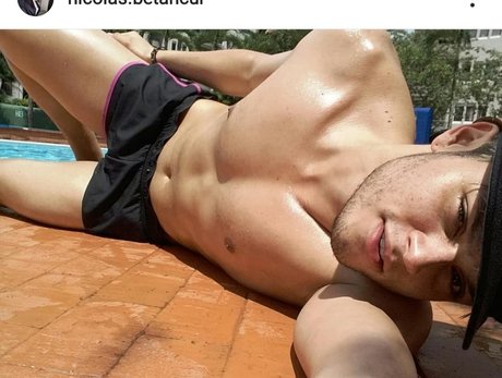 Nacktes geleaktes OnlyFans-Foto von Nicolas Betancur