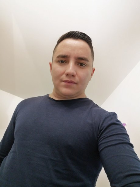 Nacktes geleaktes OnlyFans-Foto von Nicolas