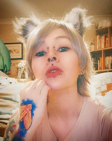 Nacktes geleaktes OnlyFans-Foto von Nessie Nymph Life