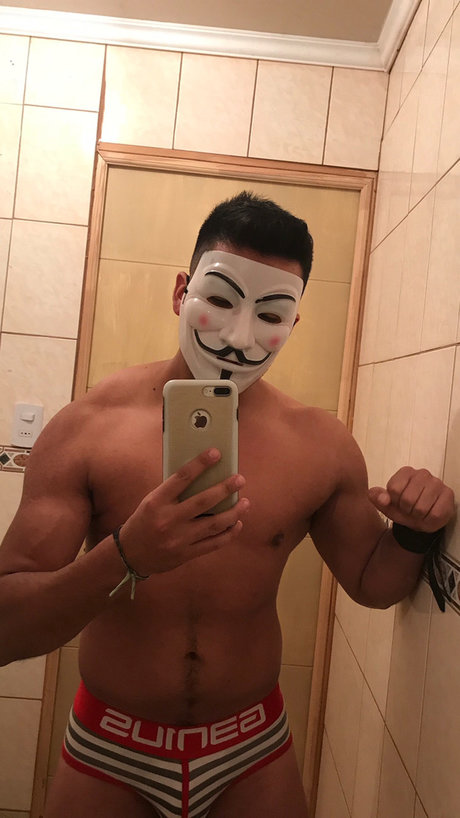Nacktes geleaktes OnlyFans-Foto von Naxo