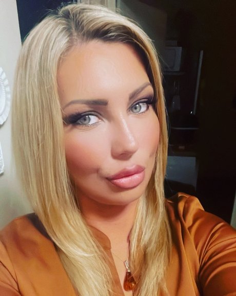 Nacktes geleaktes OnlyFans-Foto von Shivalove