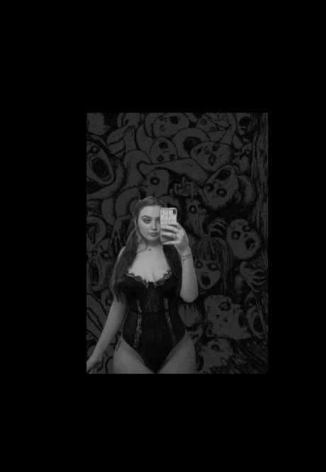 Nacktes geleaktes OnlyFans-Foto von Goddess V