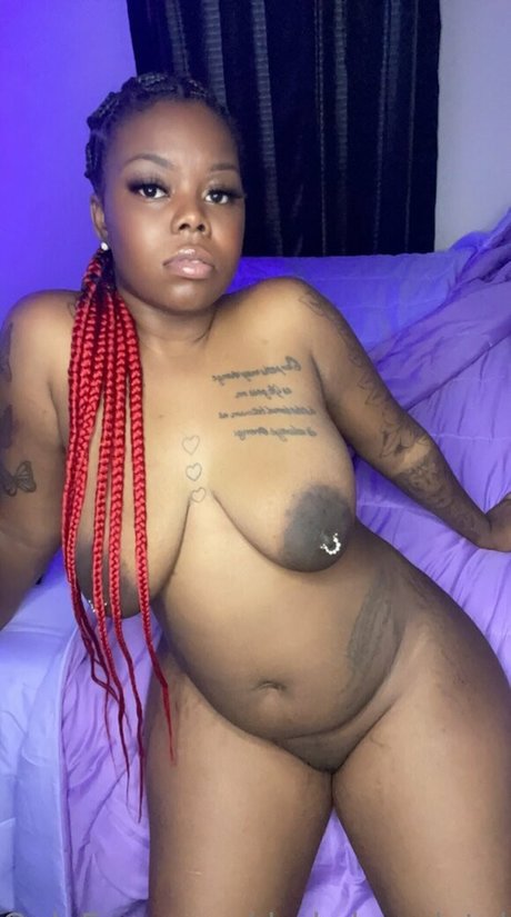 Nacktes geleaktes OnlyFans-Foto von Darkchocolatekaay