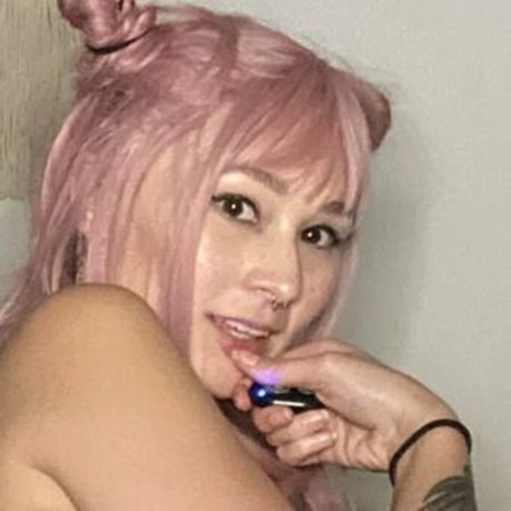 Nacktes geleaktes OnlyFans-Foto von Momjeansx