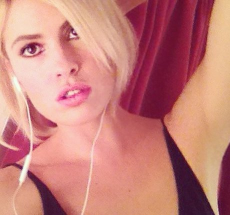 Nacktes geleaktes OnlyFans-Foto von Adriana Abenia