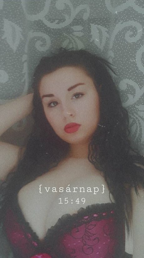 Nacktes geleaktes OnlyFans-Foto von Somogyi Lanyok