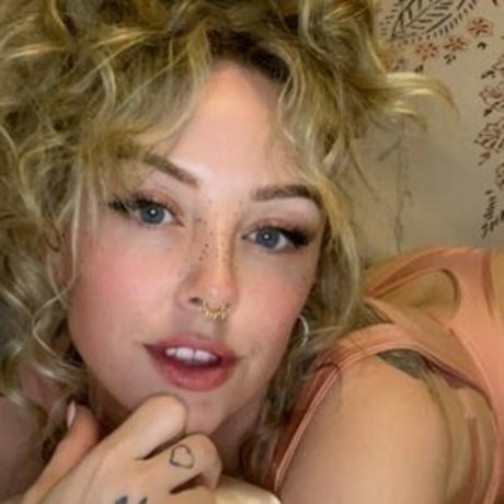 Nacktes geleaktes OnlyFans-Foto von Mackonmyrack