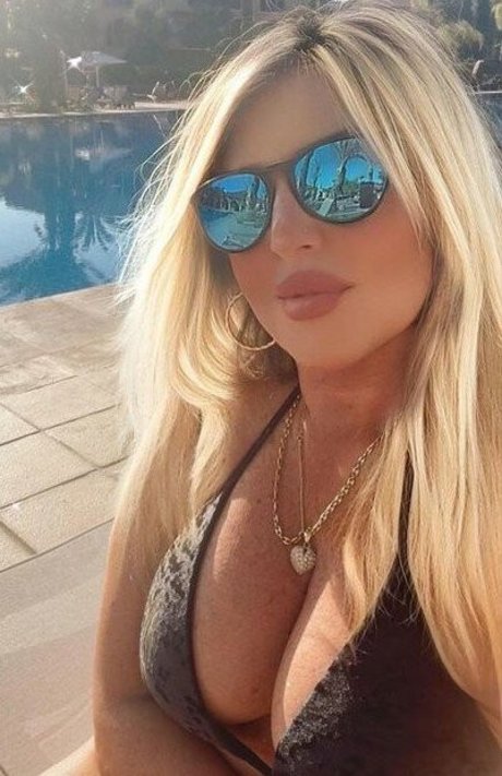 Nacktes geleaktes OnlyFans-Foto von Flaviana Basta