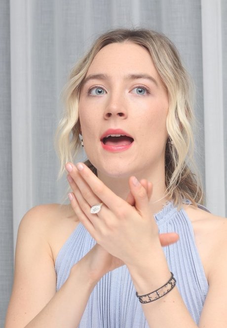 Nacktes geleaktes OnlyFans-Foto von Saoirse Ronan