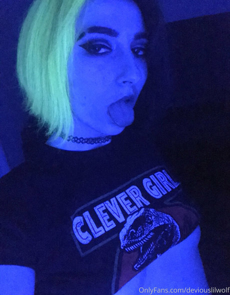 Deviouslilwolf