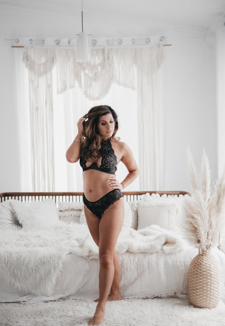 Nacktes geleaktes OnlyFans-Foto von Boudoir Galleries