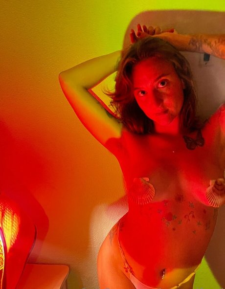 Nacktes geleaktes OnlyFans-Foto von Lamamifertil