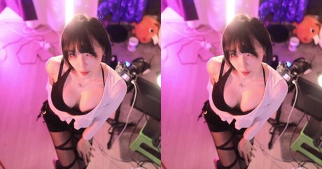 Nacktes geleaktes OnlyFans-Foto von Yoonfroggy