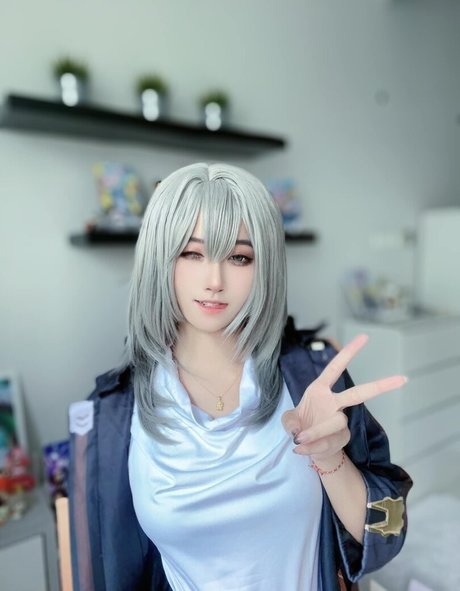 Arisa Cosplay