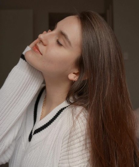 Nacktes geleaktes OnlyFans-Foto von Maggie Roscher
