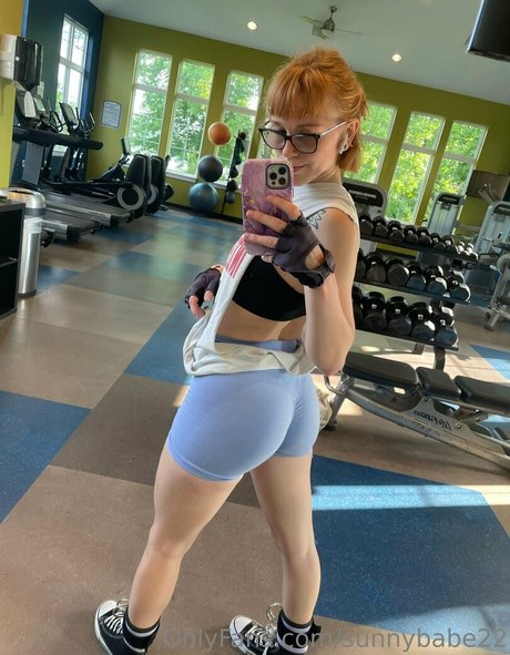 Nacktes geleaktes OnlyFans-Foto von Sunnybabe22