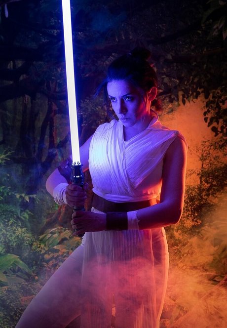 Nacktes geleaktes OnlyFans-Foto von Ezysummers Cosplay