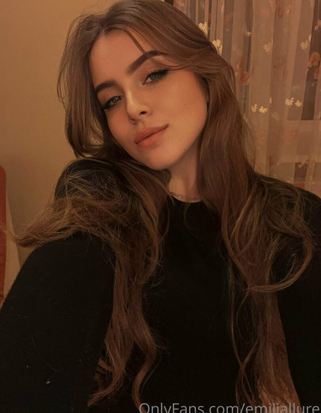 Nacktes geleaktes OnlyFans-Foto von Emiliallure