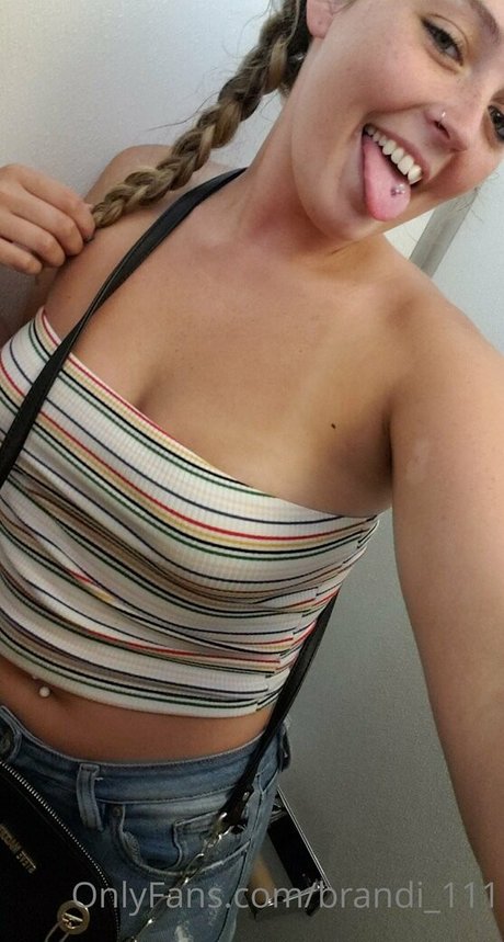 Nacktes geleaktes OnlyFans-Foto von Brandi111