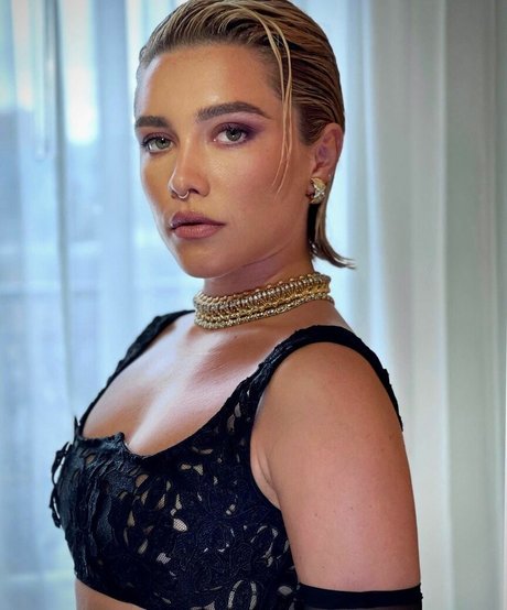 Nacktes geleaktes OnlyFans-Foto von Florence Pugh