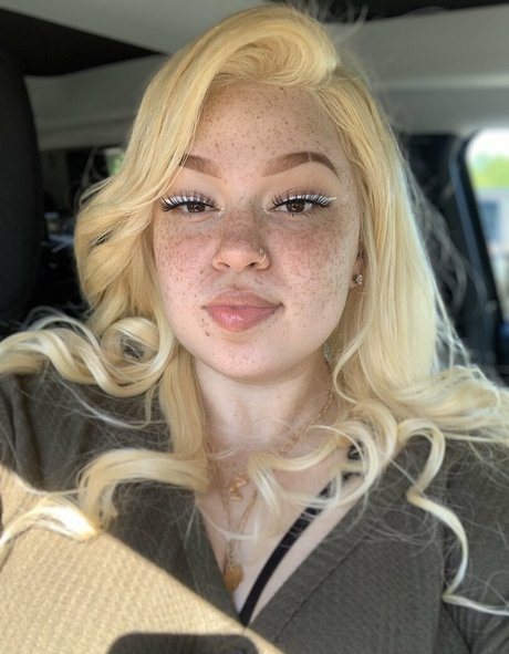Ahintofred