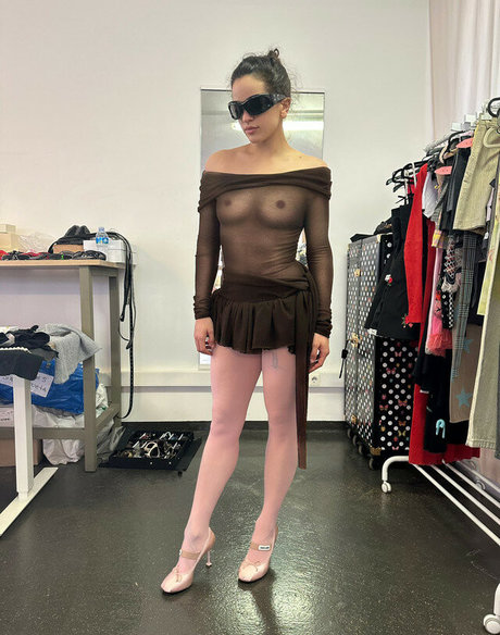 Nacktes geleaktes OnlyFans-Foto von Rosalia