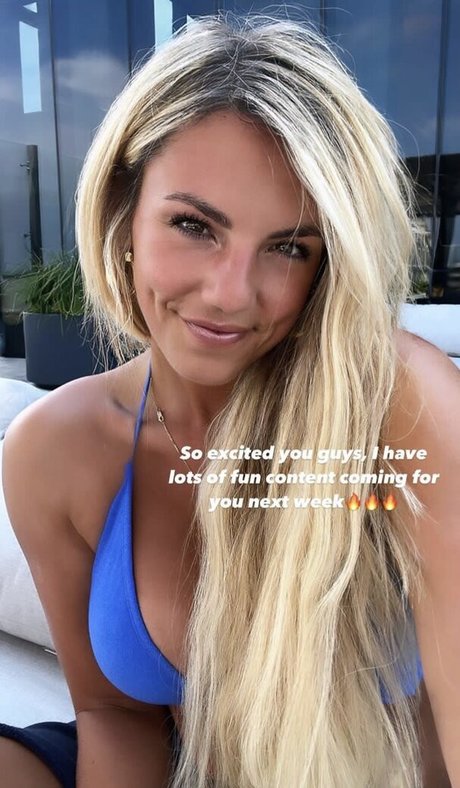 Nacktes geleaktes OnlyFans-Foto von Annie Agar